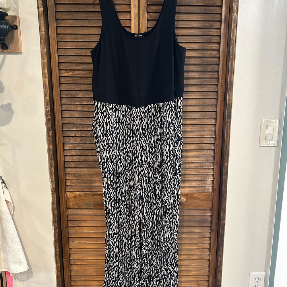 Torrid Black Sleeveless Top